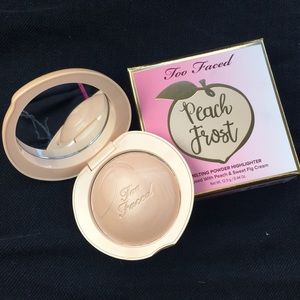 Too Faced Peach Frost Highlighter